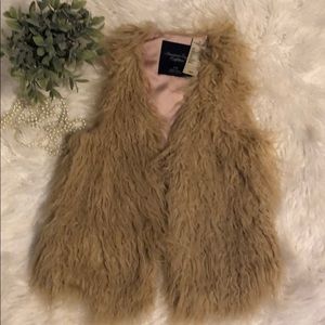 American Eagle faux fur vest